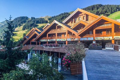 bureau-guides-meribel-3vallees-winter-hiver-patinoire